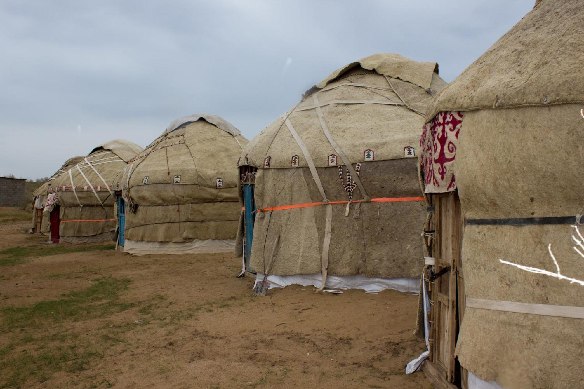 Authentic Uzbek Yurt Camp Eco-Friendly Hotel Nurota Buitenkant foto
