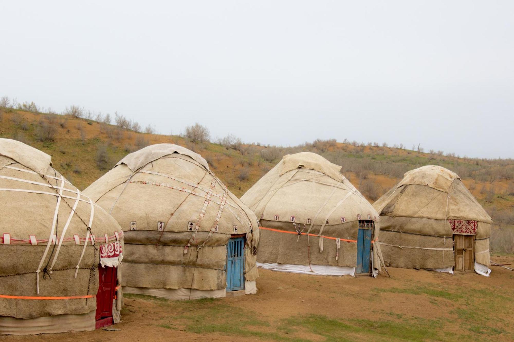 Authentic Uzbek Yurt Camp Eco-Friendly Hotel Nurota Buitenkant foto