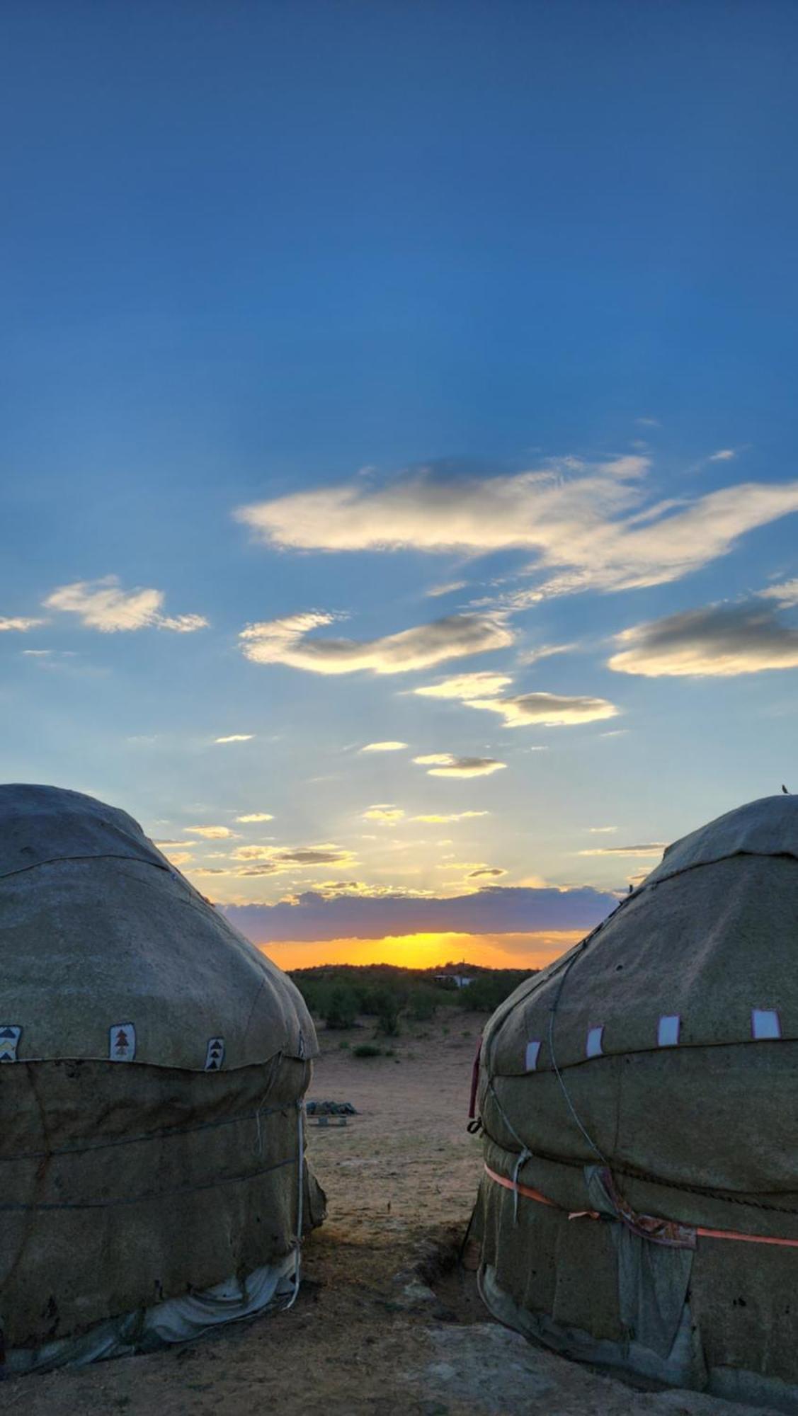 Authentic Uzbek Yurt Camp Eco-Friendly Hotel Nurota Buitenkant foto