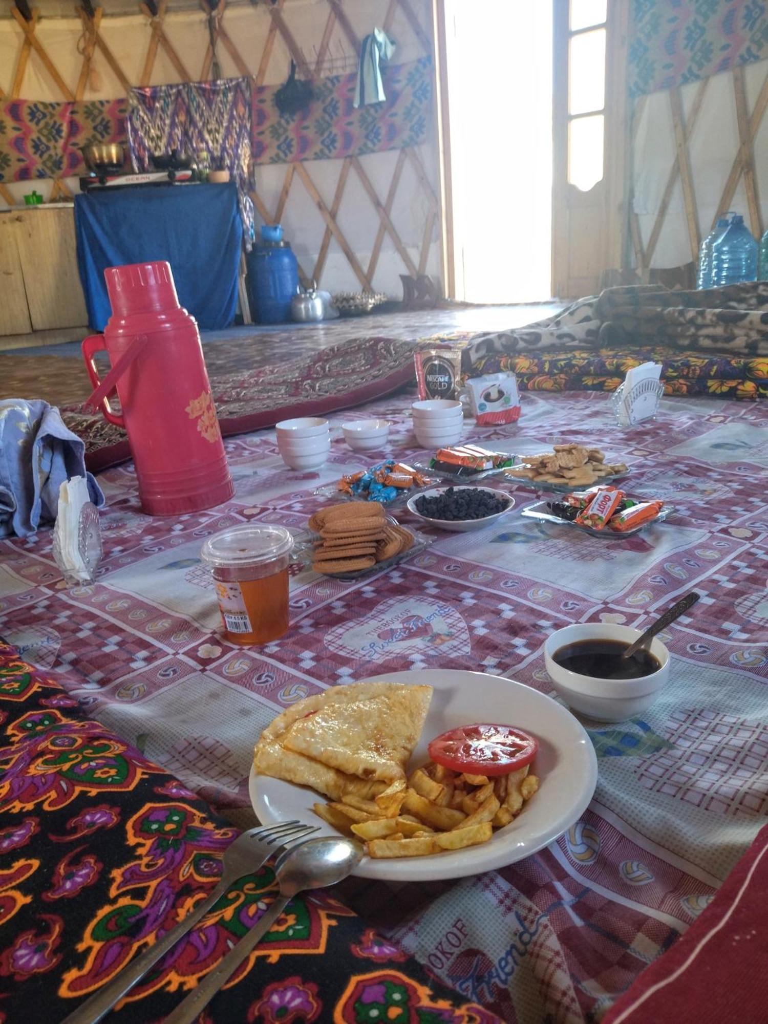 Authentic Uzbek Yurt Camp Eco-Friendly Hotel Nurota Buitenkant foto