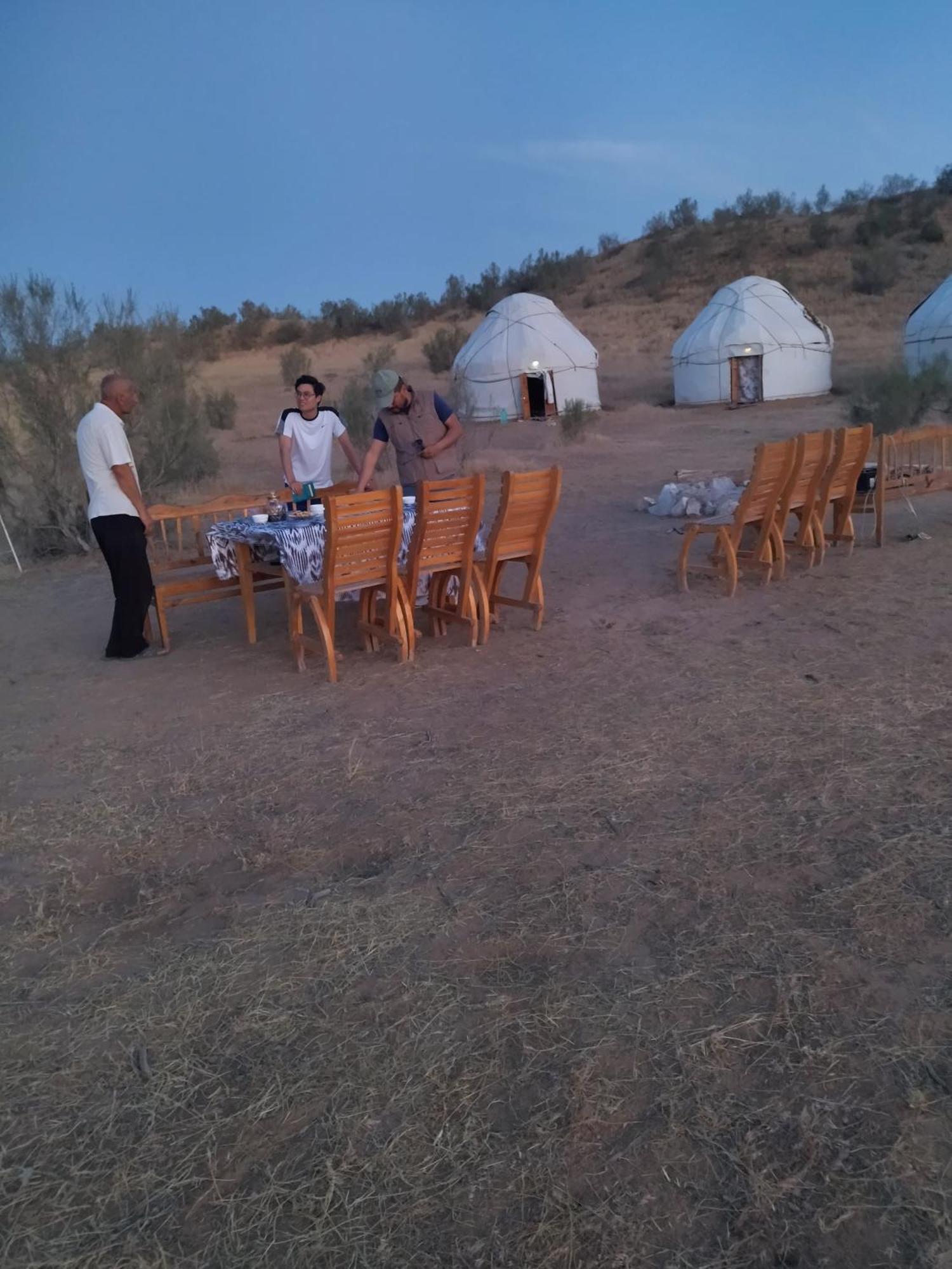Authentic Uzbek Yurt Camp Eco-Friendly Hotel Nurota Buitenkant foto